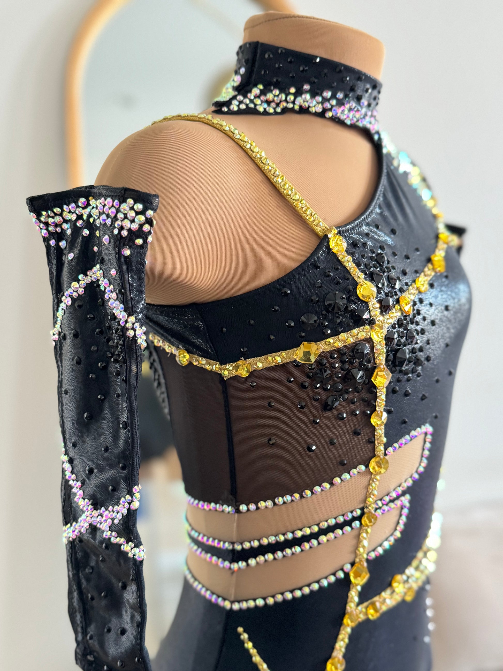 Sassy Black and Gold Jazz/Contemporary Costume W Detached Sleeves InspiringCostume Sassy Black and Gold Jazz/Contemporary Costume W Detached Sleeves InspiringCostume
